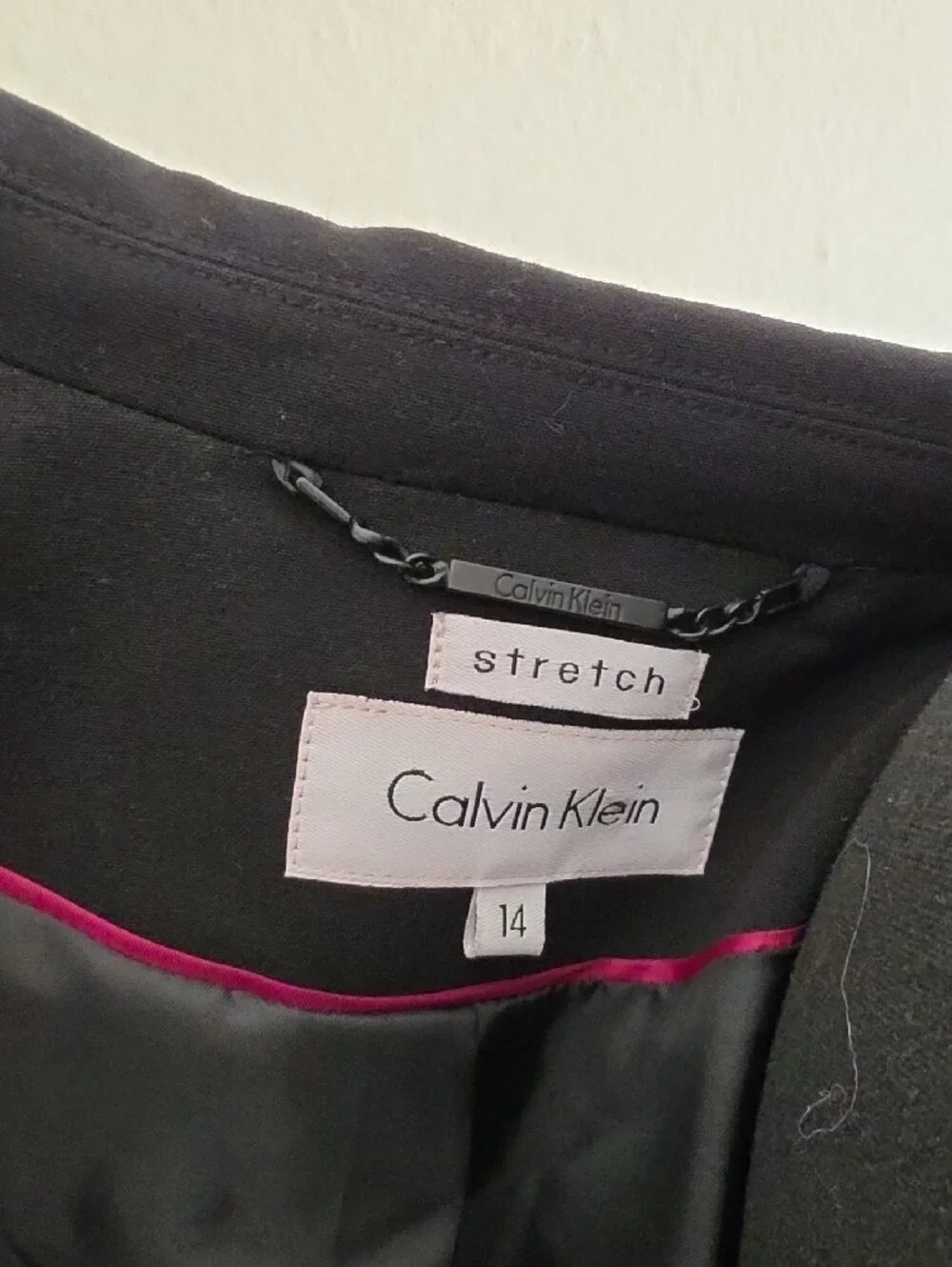 Calvin Klein Pleated Waist Cropped Skirt Suit | Black | Size 14